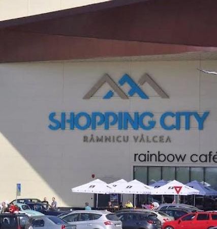 Shopping Cyti Cu 5 Ramnicu Valcea Exterior foto