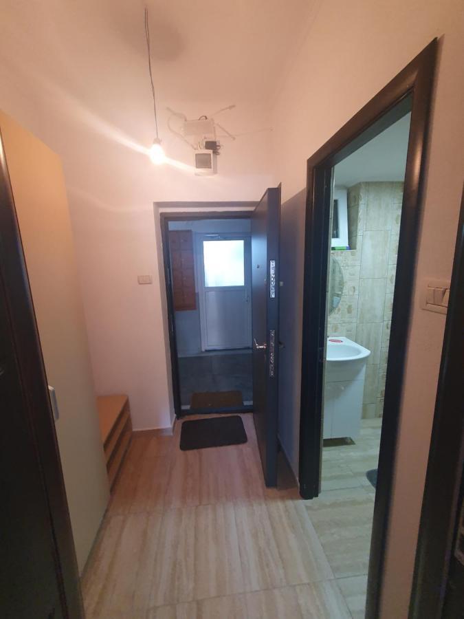 Shopping Cyti Cu 5 Ramnicu Valcea Exterior foto